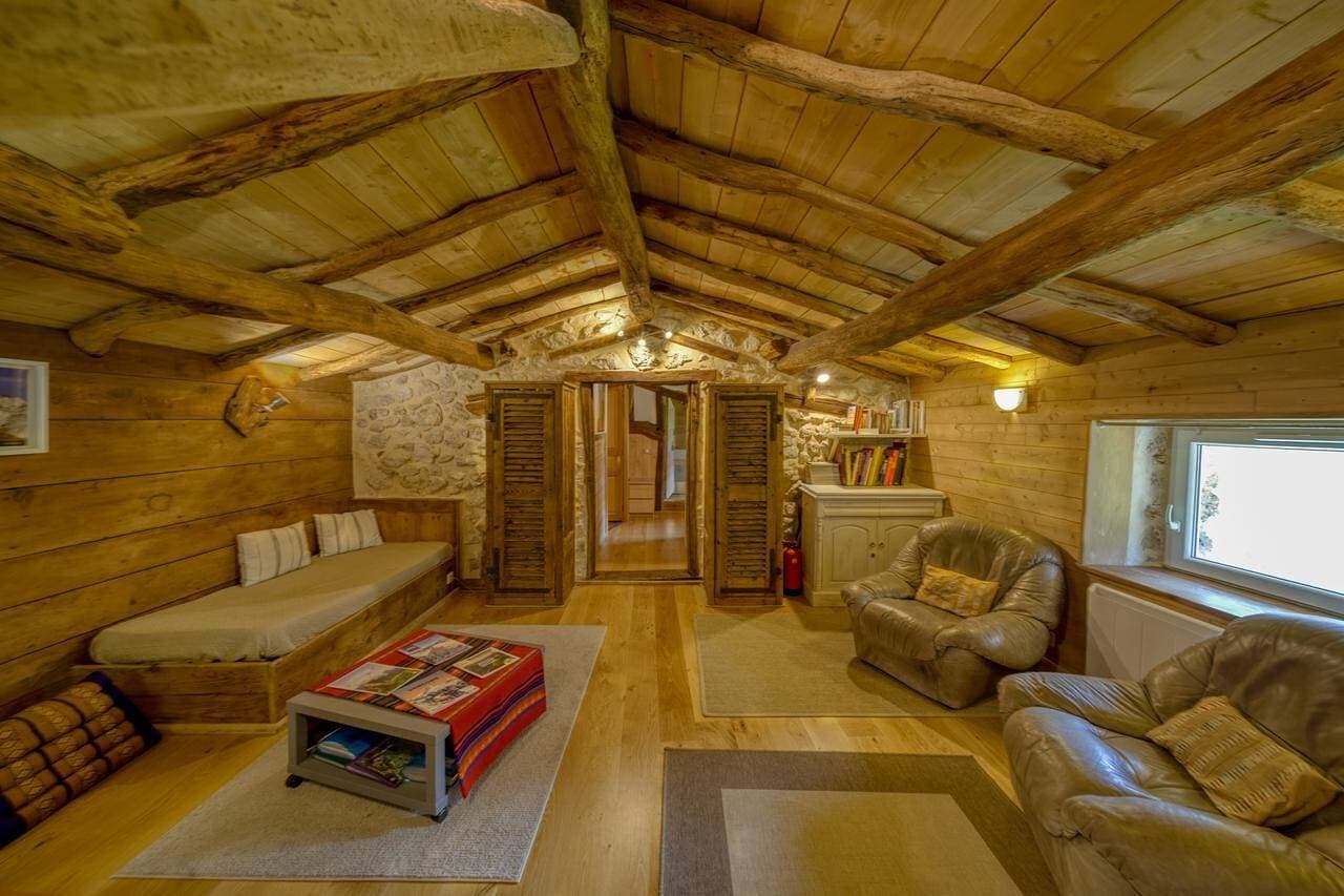 Foto 3 von 35: Ferienhaus L'Echappée En Vercors – Astronomie, Wandern, Natur & Entspannung