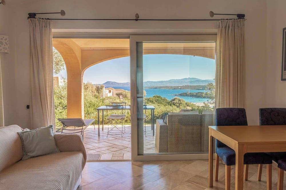 Foto 13 von 30: Azzurra apartment with pool access - Villaggio Sherden Golfo Aranci