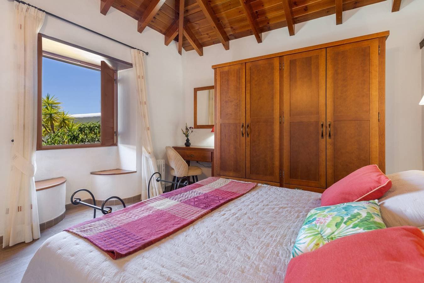 Foto 7 von 17: Ferienhaus 'Volcán 16' mit privater Terrasse, privatem Garten und Wi-Fi