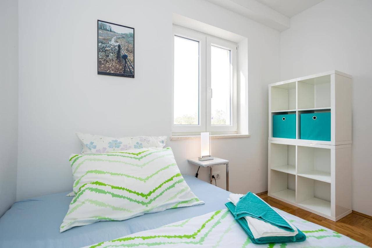 Foto 11 von 20: Two-Bedroom Apartment with Balcony