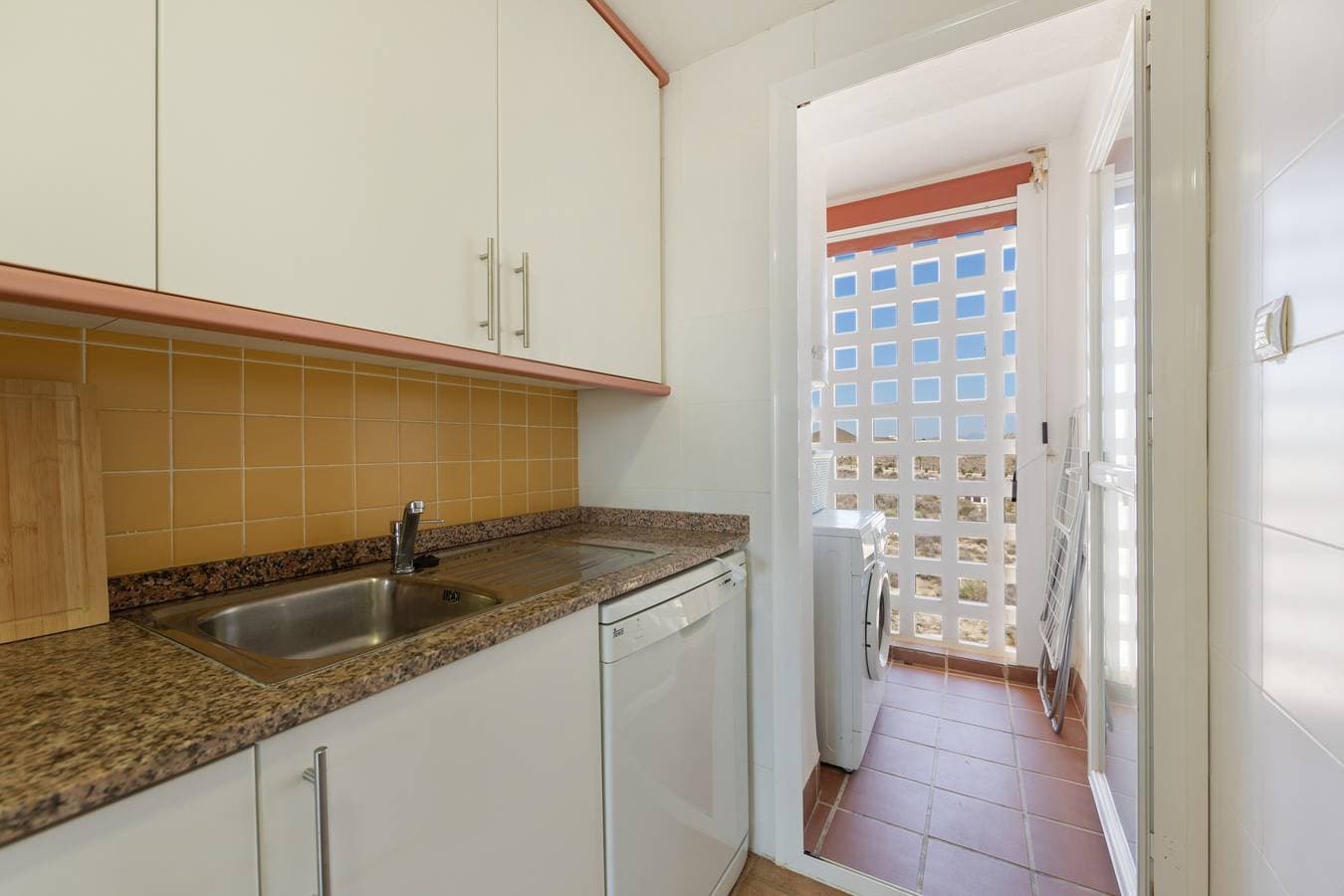 Foto 9 von 41: Ferienhaus 'Maison De Lumière' mit Meerblick, WLAN und Klimaanlage