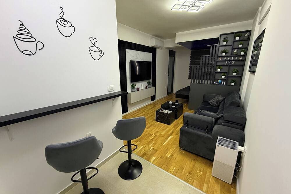 Foto 10 von 30: Jacuzzi, Floating Bed & 4D Massage Chair - Presidential Apartment Apollo 11