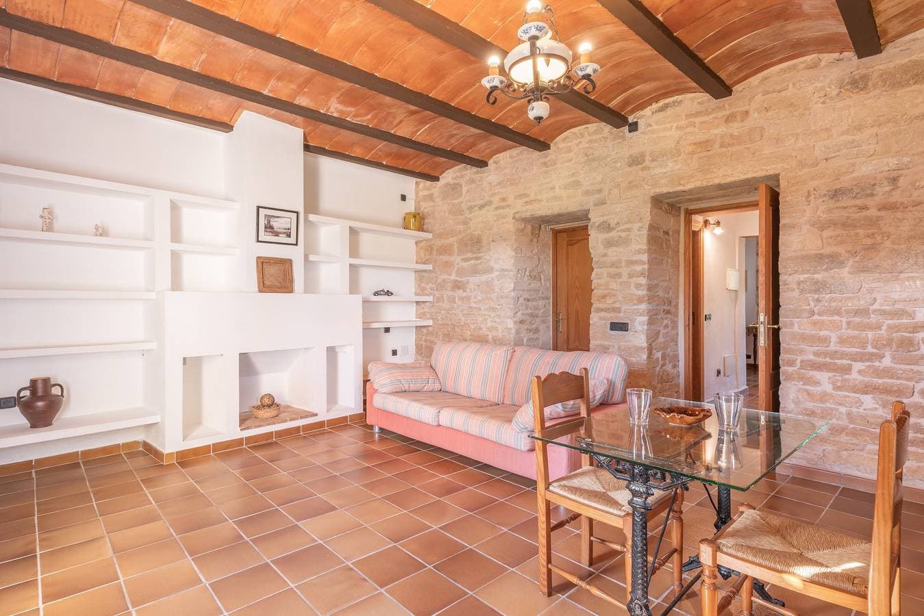 Foto 9 von 22: Ferienwohnung "Es Turo d'Eivissa" mit Pool, WLAN, Terrasse & Garten