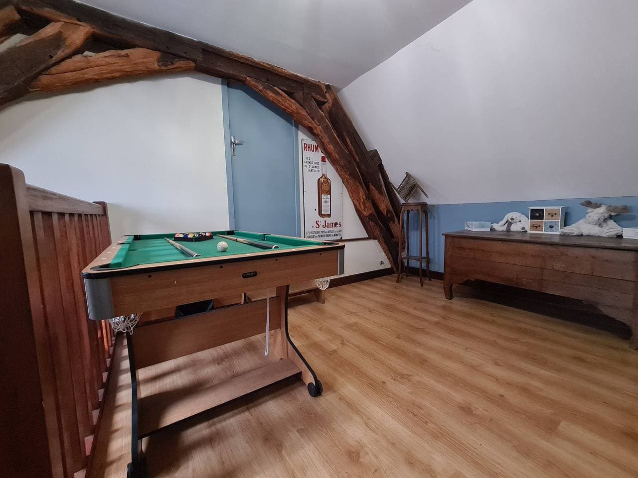 Foto 11 von 21: Gemütliches Zimmer mit Sitzecke und Frühstück