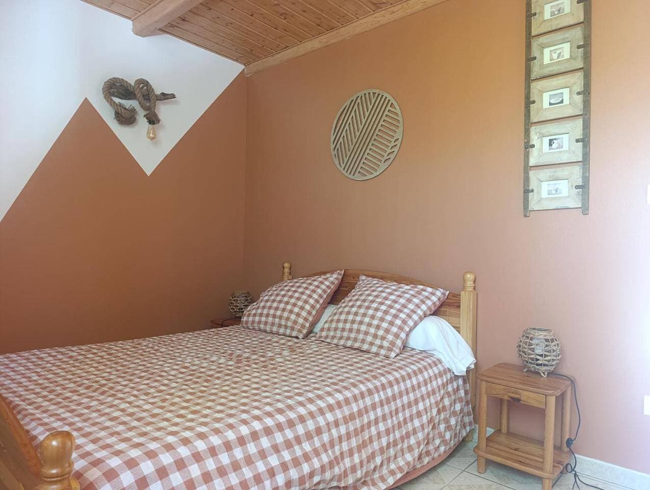 Foto 7 von 7: Double Room with Private Bathroom