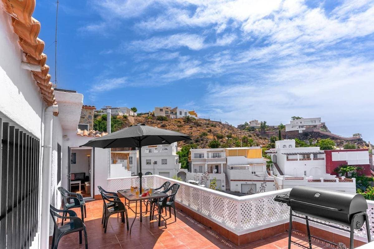 Golden Nest I Sea Views I 2 Homes I BBQ I AC 1