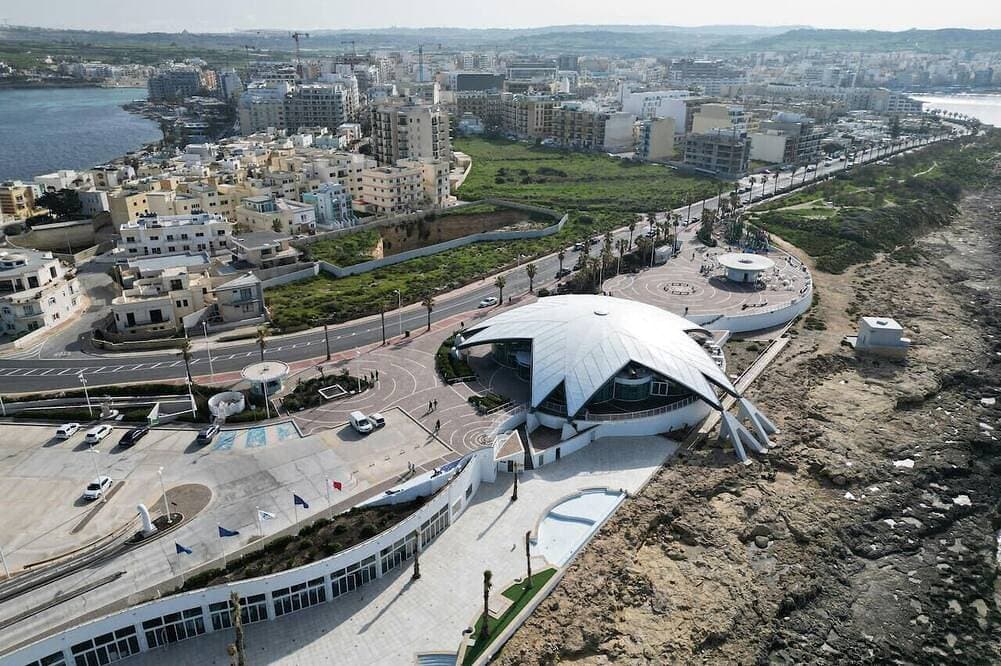 Foto 8 von 22: Seafront home opposite beach w/WIFI & AC in Qawra
