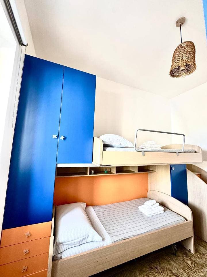 Foto 13 von 20: Two-Bedroom Apartment