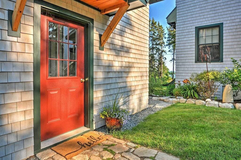 Foto 13 von 24: Waterfront Prospect Harbour Cottage mit Hof und Feuerstelle