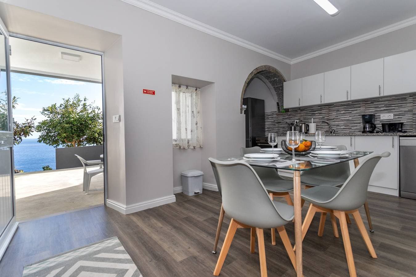 Foto 2 von 45: Ferienwohnung "Oásis Fonte Grande 2" mit Meerblick, Gemeinschaftsterrasse und WLAN