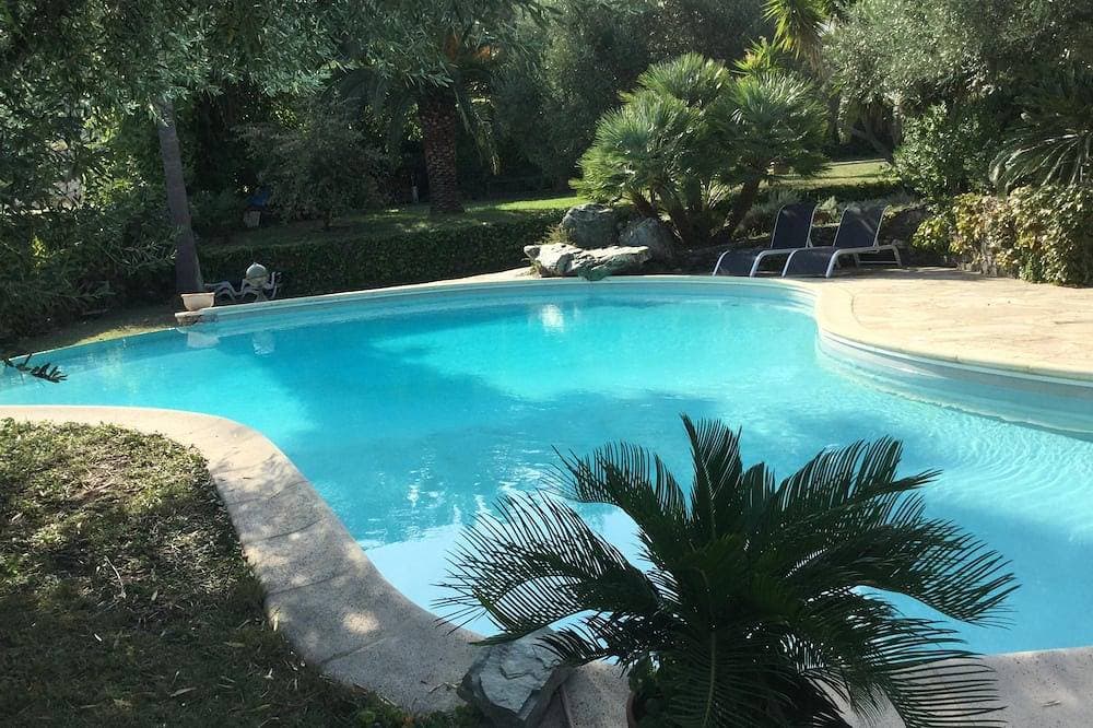 F3 Wohnung möbliert Erdgeschoss Villa 1