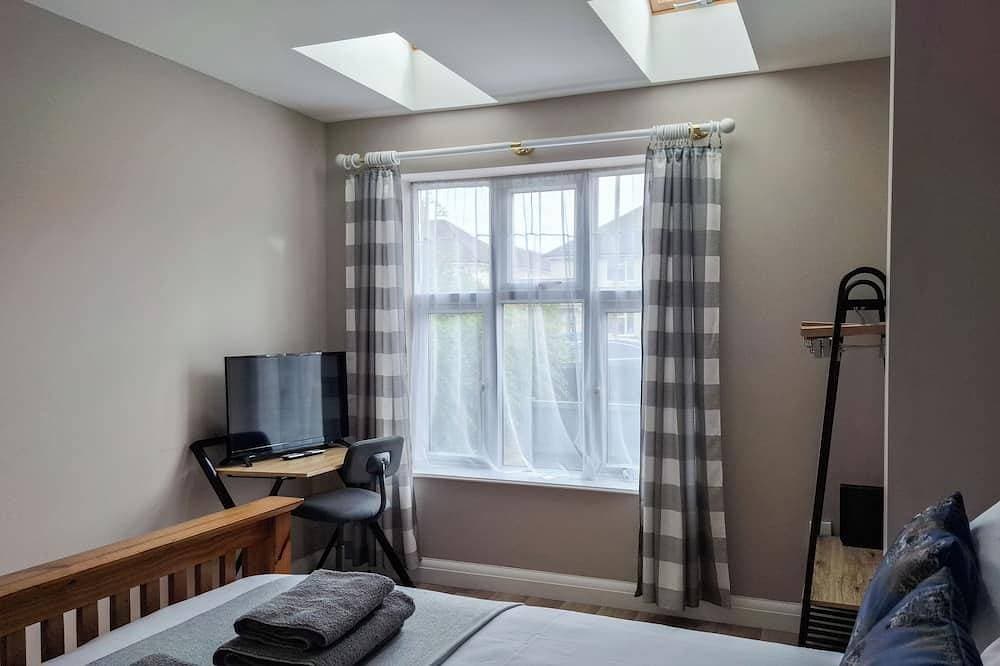 Foto 4 von 27: A new 3-bed flat with en-suite near Heathrow