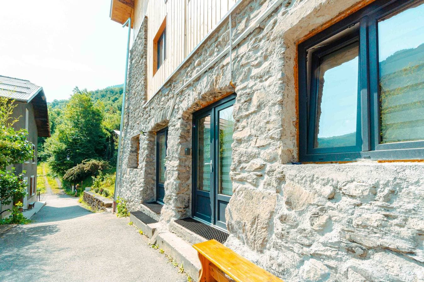 Foto 12 von 13: Einzimmerapartment 'Charmant 2' mit Bergblick, Balkon und Wi-Fi