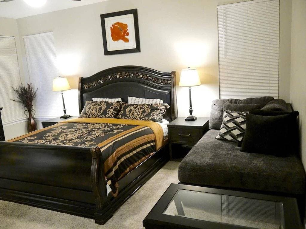 Foto 5 von 46: Gorgeous 1 Bedroom With Free WIFI & Street Parking