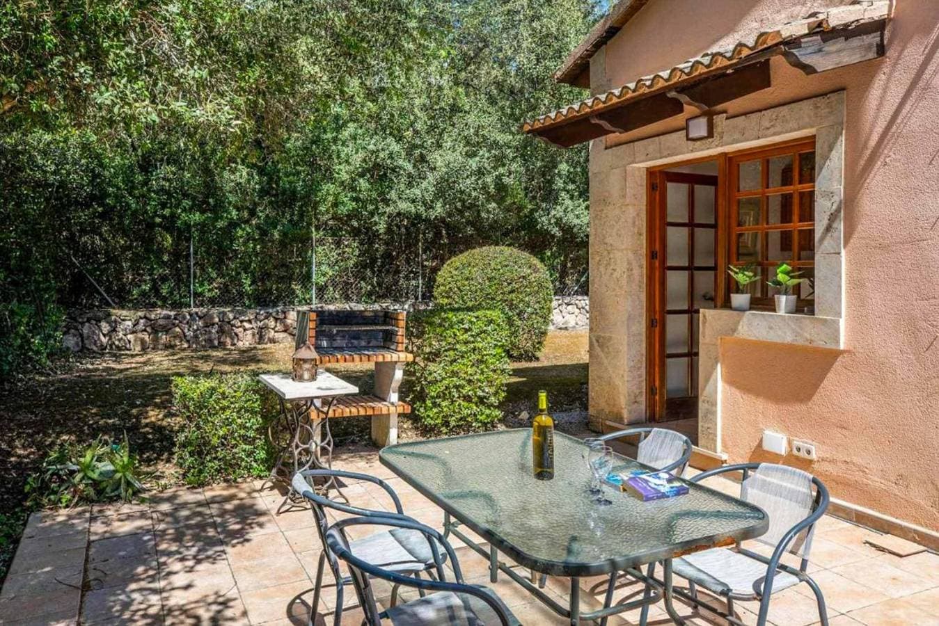 Foto 6 von 23: Villa für 4 Personen mit Garten