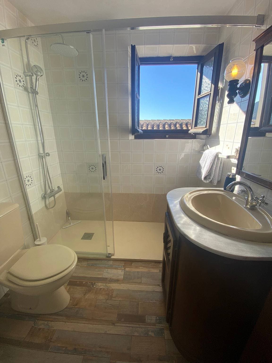 Foto 11 von 18: Apartment 'Paradise In Mijas Pueblo' mit Meerblick, Gemeinschaftspool und Klimaanlage