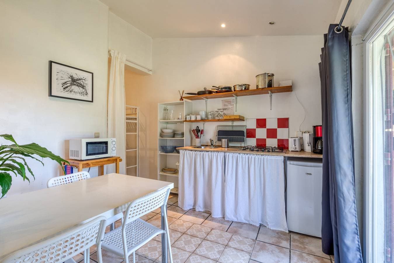 Foto 3 von 23: 'Mas Des Cypres - Mazet 7' mit Privatterrasse, Gemeinschaftsgarten und WLAN