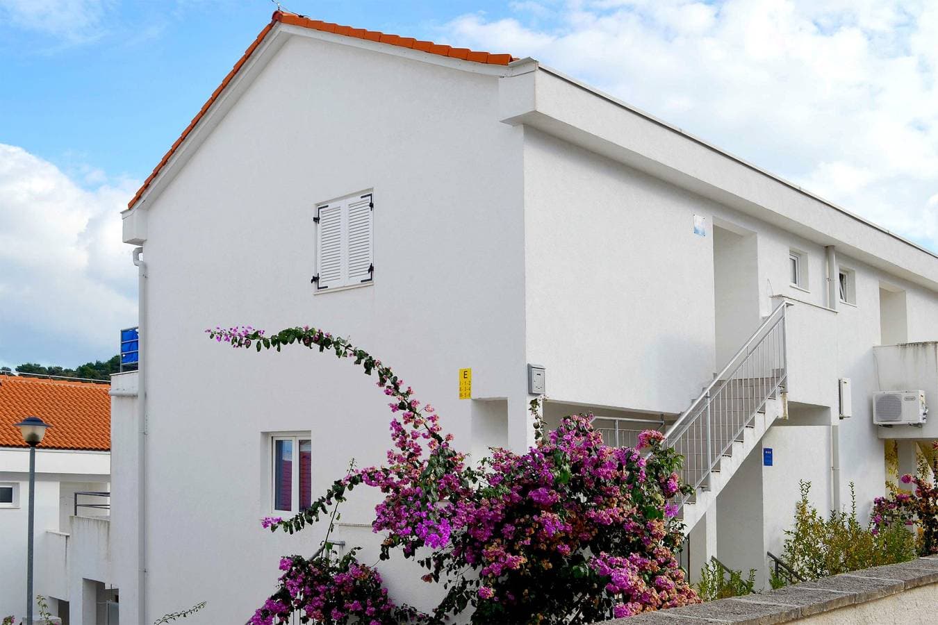 Foto 2 von 22: 2-Zimmer-Ferienwohnung mit Terrasse und Meerblick Necujam, Solta A-5178-a