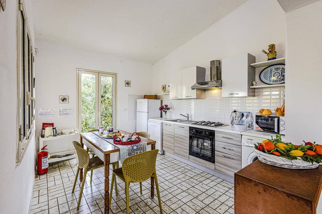 Foto 10 von 24: Villa für 4 Personen mit Garten