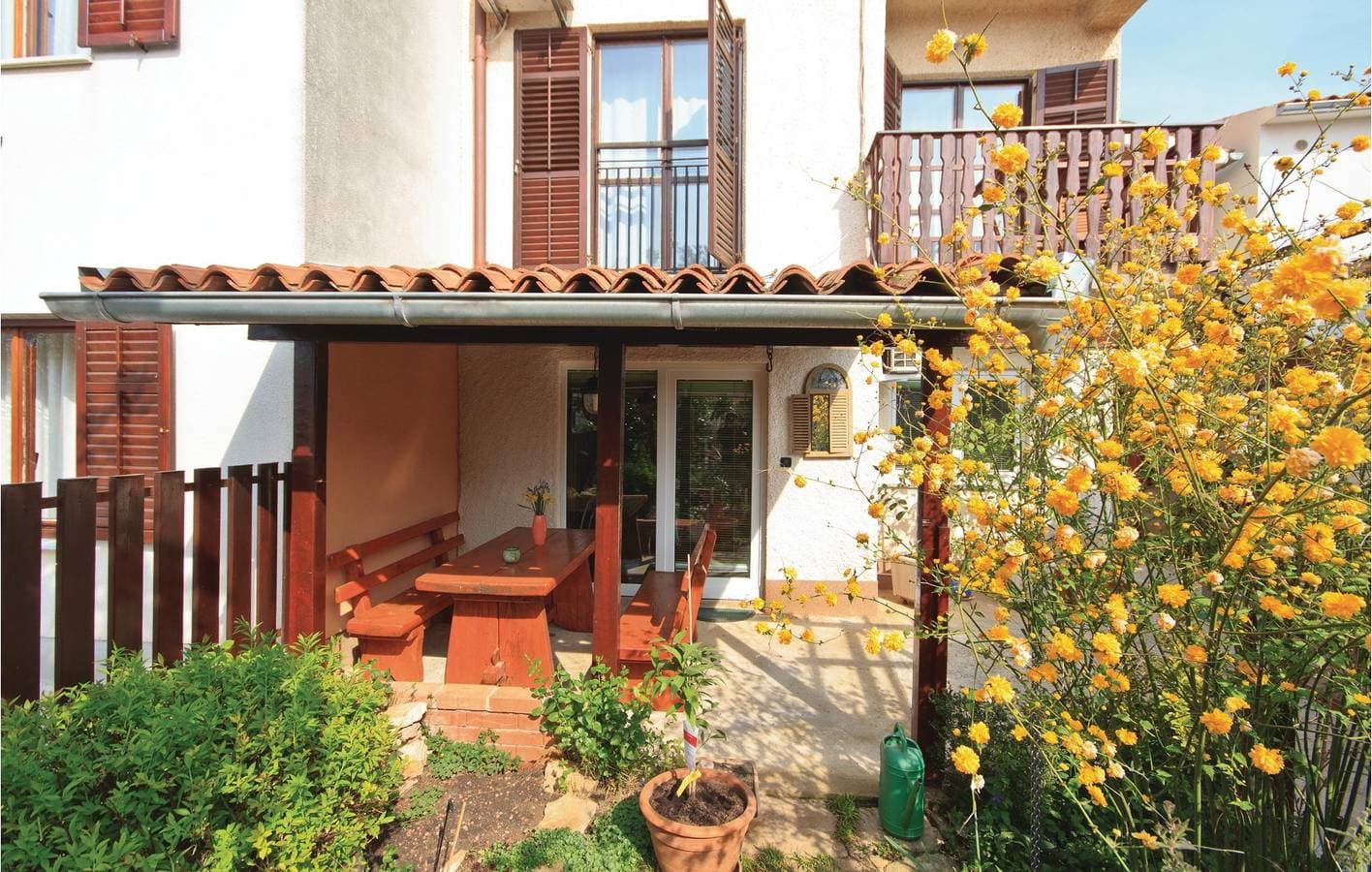 Foto 10 von 32: Gemütlich, 2,5 km vom Strand entfernt: Modernes Apartment mit 1 Schlafzimmer, Terrasse und WLAN