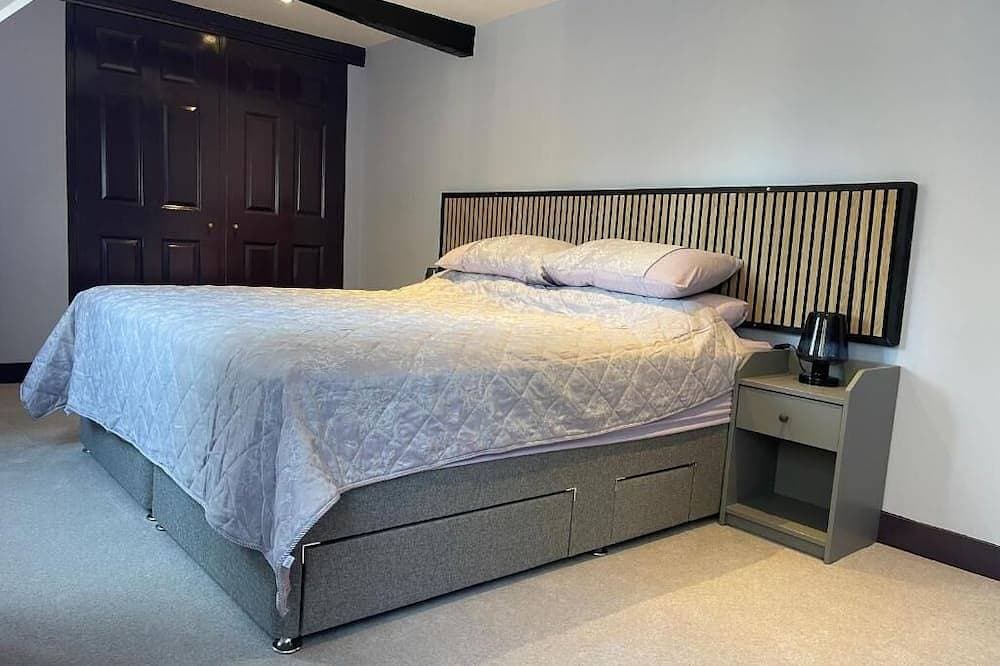 Foto 5 von 24: Two Bedroom apartment with stunning Cathedral Views