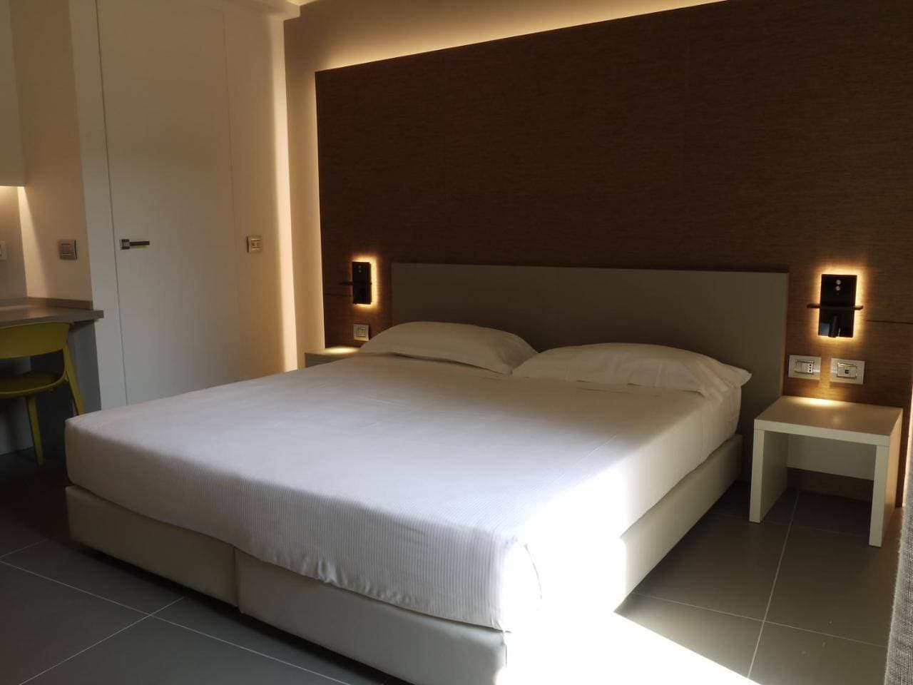 Foto 9 von 32: Triple Room with Balcony