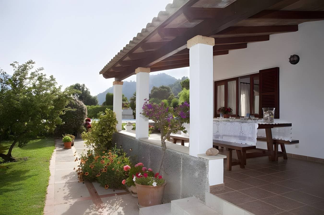 Foto 5 von 25: Villa 'Camp De L'Alzina' mit Bergblick, Wi-Fi und Klimaanlage