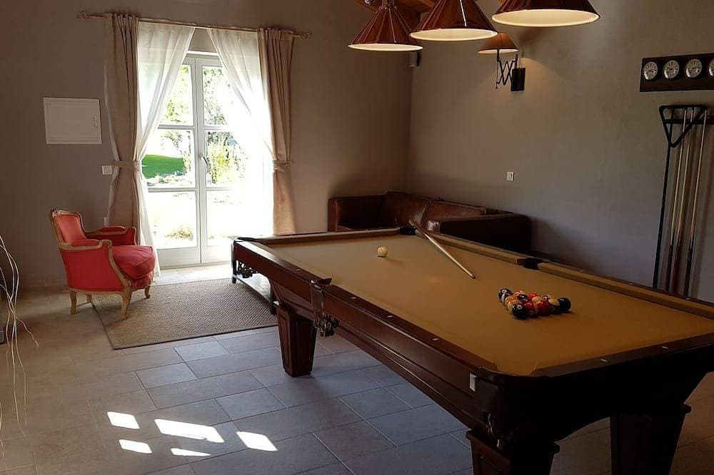 Foto 10 von 24: Luxus-Villa mit großem beheizten Pool und Spielzimmer