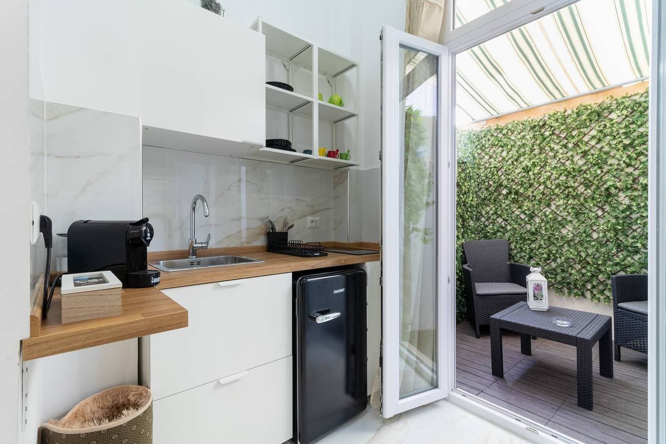 Foto 10 von 20: Einzimmerapartment 'Atlas' mit privater Terrasse, WLAN und Klimaanlage