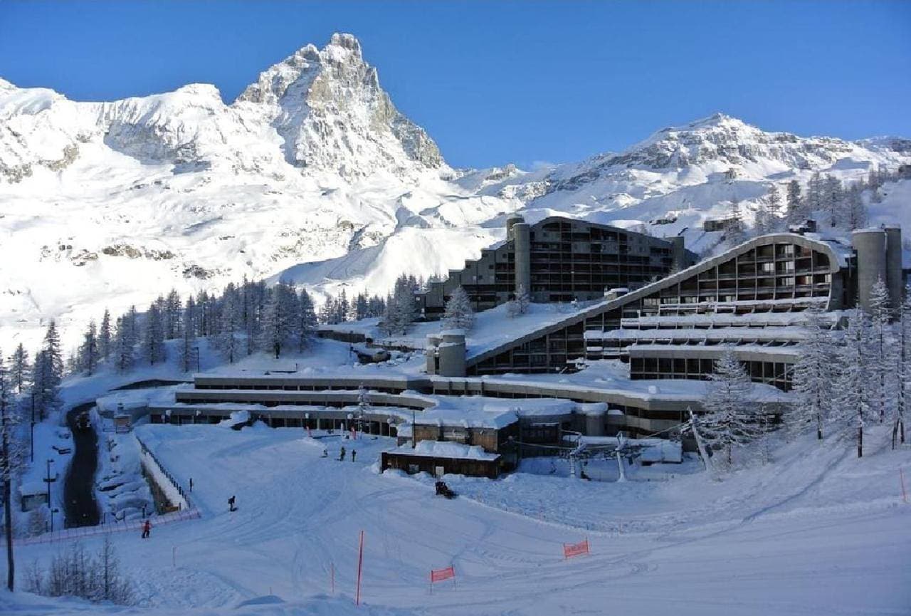 Cervinia Ski In Ski Out - Studio on the slopes 1