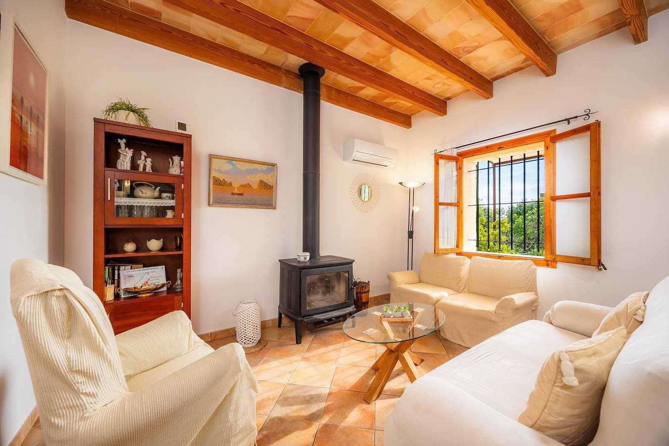 Foto 6 von 32: Chalet 'Villa Ca'n Tabou' mit Bergblick, privatem Pool und Wi-Fi