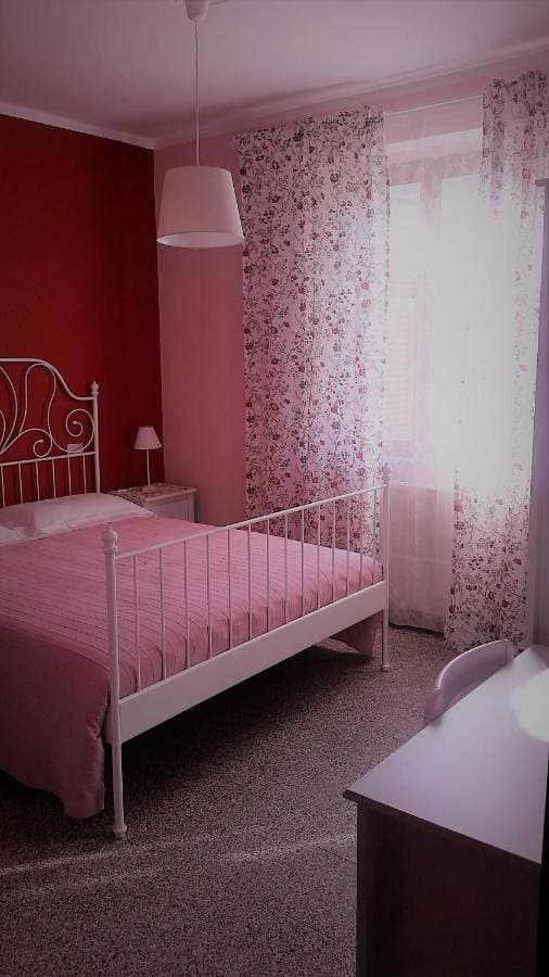 Foto 5 von 35: Double Room with Private Bathroom