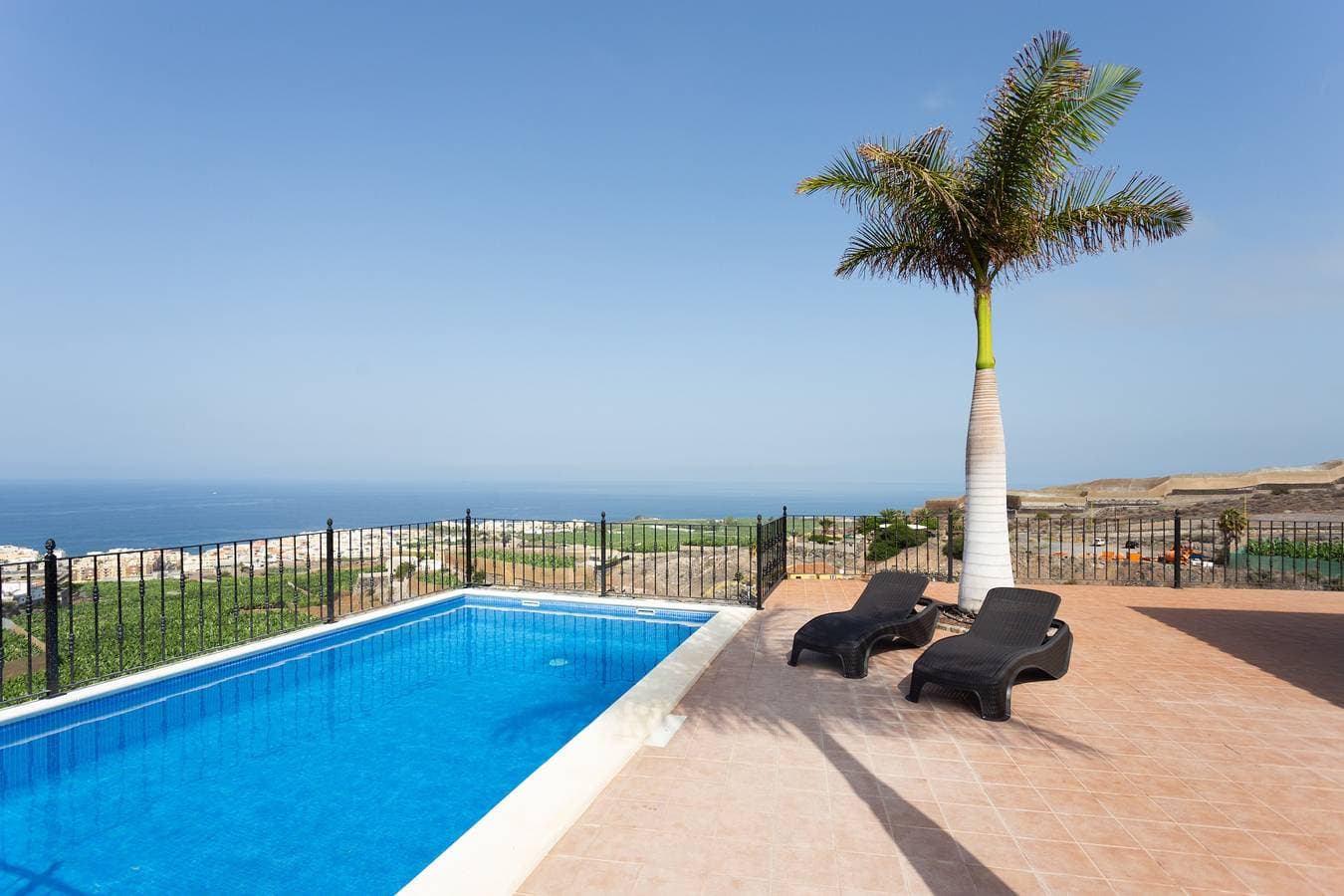 Finca Vinco mit beheizbarem Pool und Meerblick 1