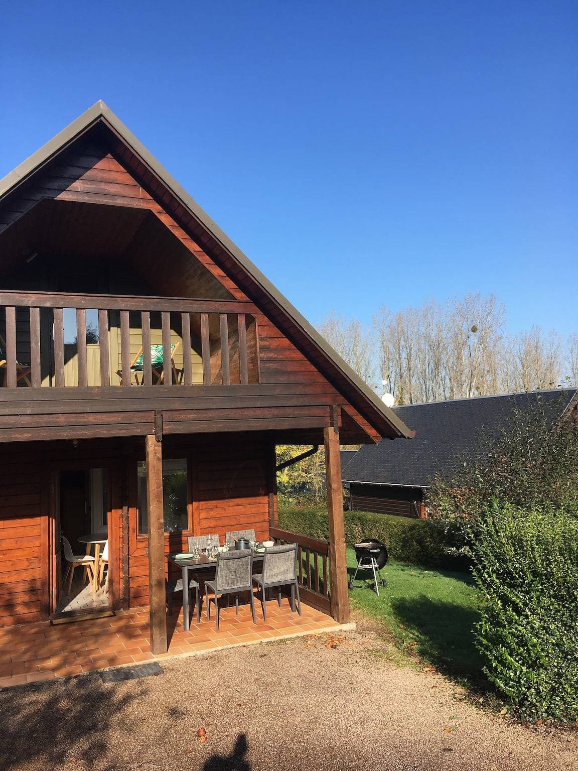 Foto 9 von 22: Chalet „Domaine de Guillaume“ für 5 Personen mit Pool, Terrasse und WLAN