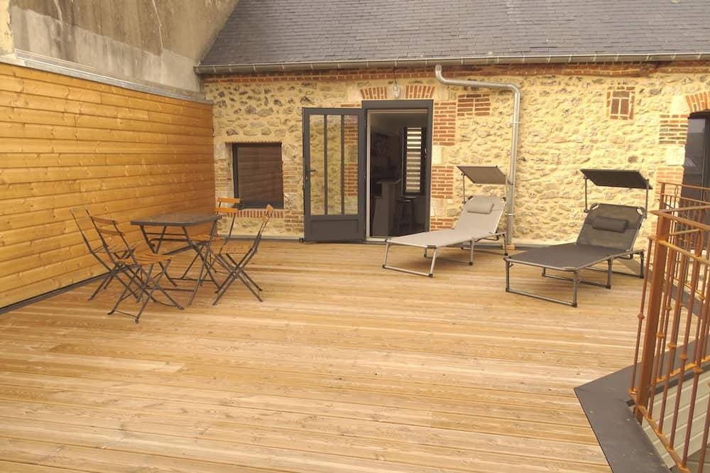Escape with Rooftops\" with Paid Option \"Jaccuzzi - Sauna 1