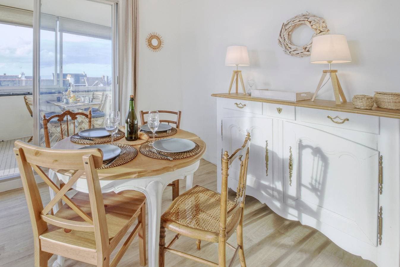 Foto 11 von 17: Ferienwohnung für 4 Personen mit Terrasse