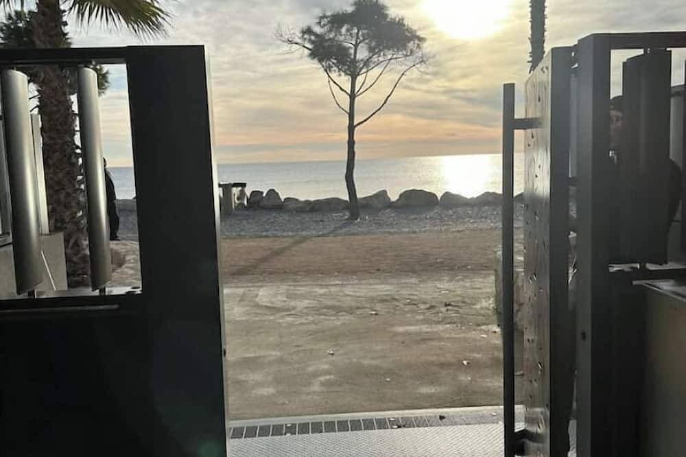 Foto 10 von 17: Résidence Pearl Beach - Piscine sur le Toit