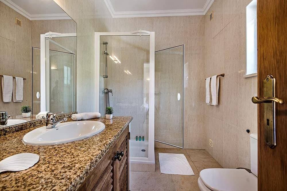 Foto 9 von 30: Geräumige Villa mit Pool in Praia Verde, zu Fuß zum Strand, mit kostenlosem WLAN