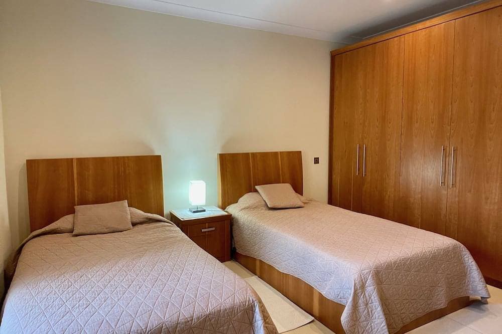 Foto 4 von 30: Superb Sunny Seafront Luxus-Apartment mit Pool und herrlichem Meerblick