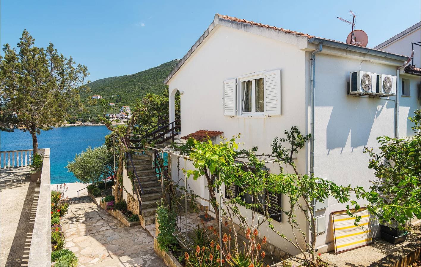 Foto 3 von 25: Urlaub am Meer: Gemütliche Ferienwohnung mit Terrasse und WLAN, nur 100 m von der Küste entfernt!
