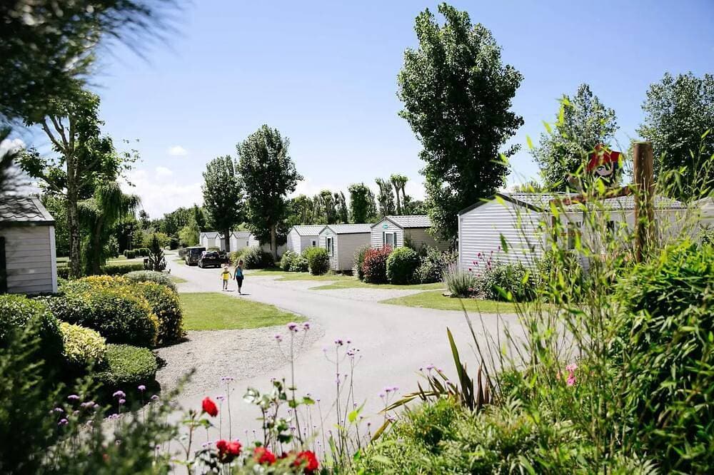Foto 3 von 30: Camping Saint Michel *** - Mobile Home 3 Zimmer 6 Personen