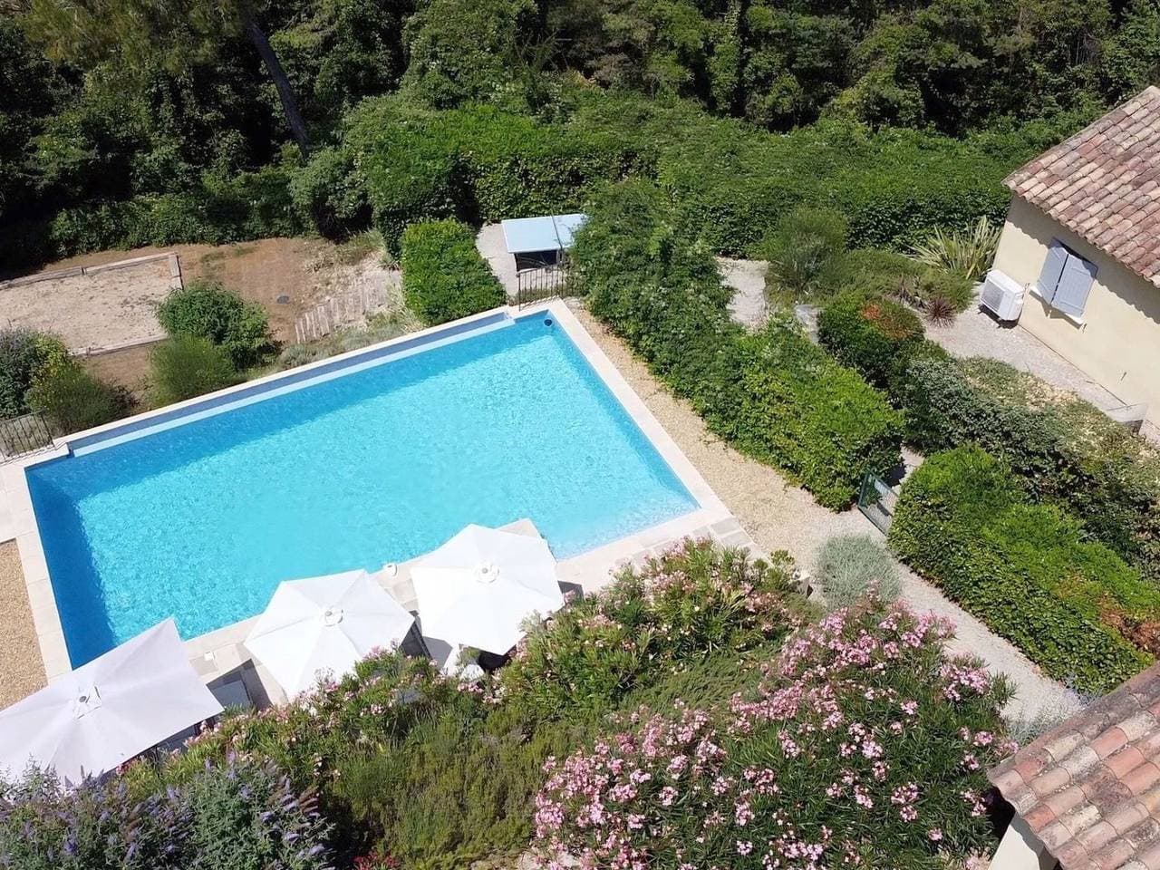 Foto 9 von 36: Apartment mit Pool Infinity