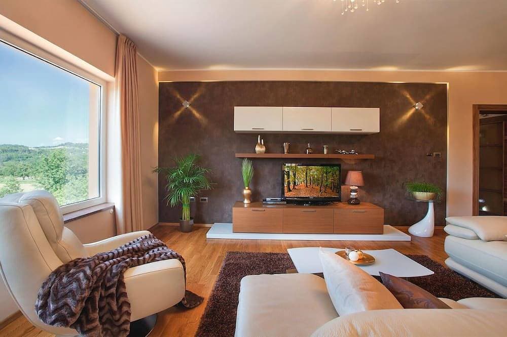 Foto 10 von 30: Lovely home in Karojba with sauna