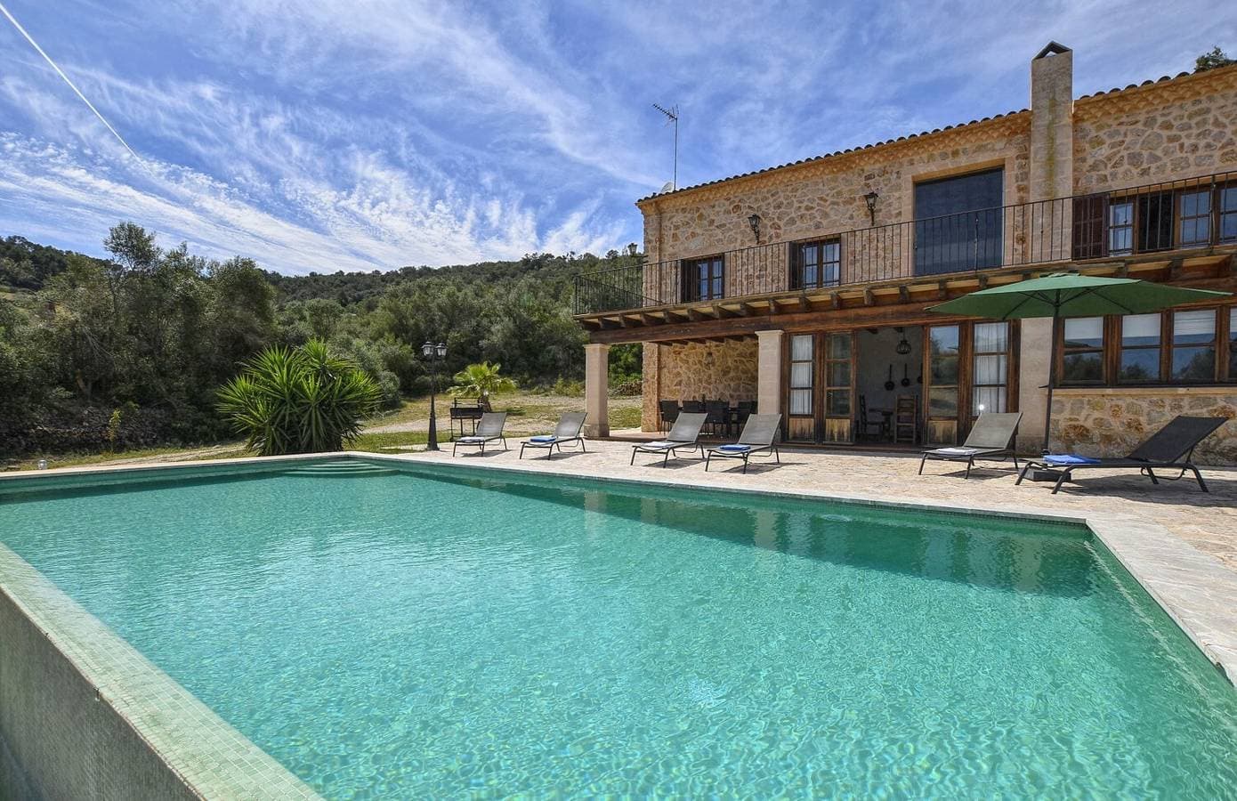 Foto 4 von 31: Ferienhaus 'Horlandis' mit Bergblick, privatem Pool und WLAN