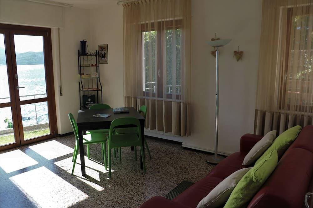 Foto 9 von 21: Haus mit privatem Garten und herrlichem Seeblick