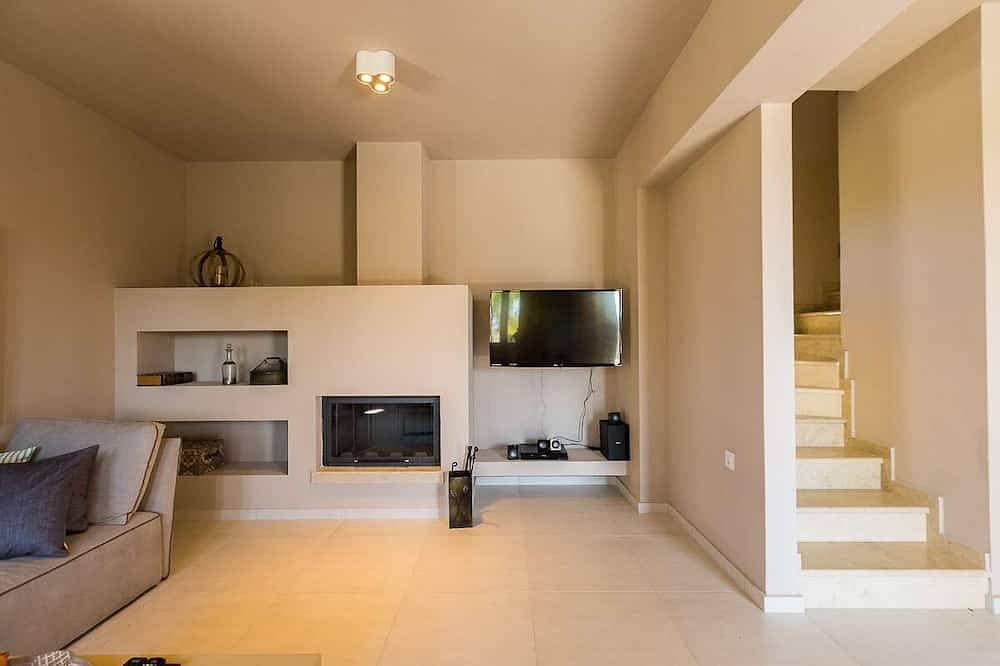 Foto 9 von 22: Aphrodite Villa, Family Paradise with Heated Pool
