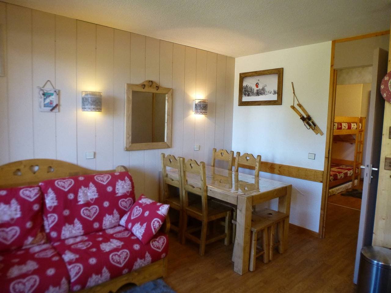 Foto 3 von 18: Apartment 5 Pers. Courchevel, in Pistennähe, überdachter Parkplatz