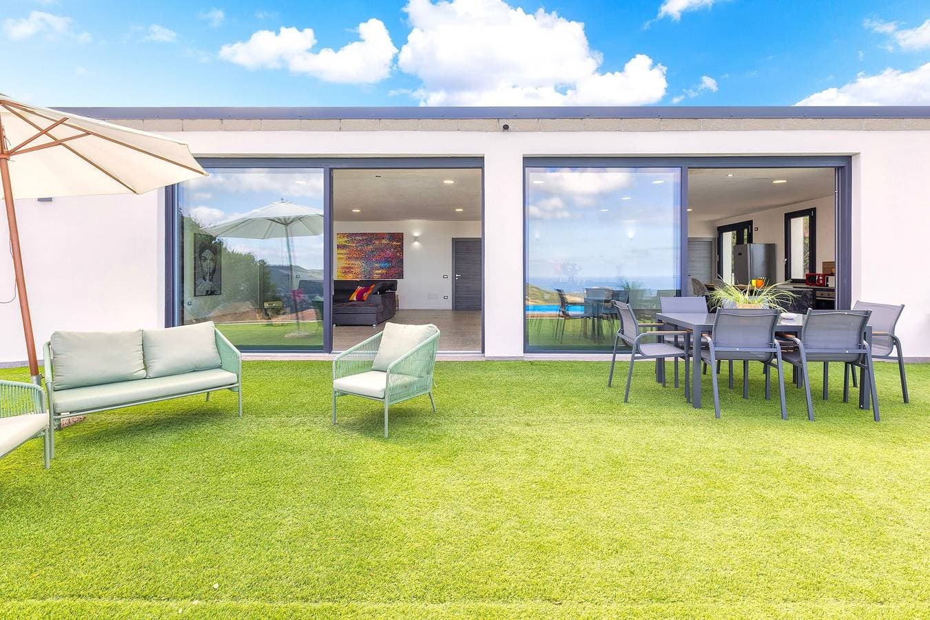 Foto 3 von 48: Villa 'Luxury Minni' mit Meerblick, WLAN und Klimaanlage