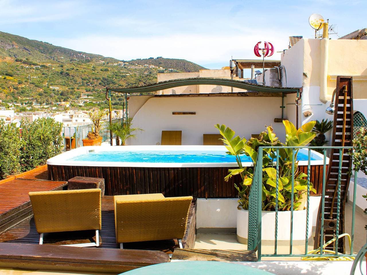 Charmantes Apartment mit Terrasse nahe Nachtleben und Strand 1