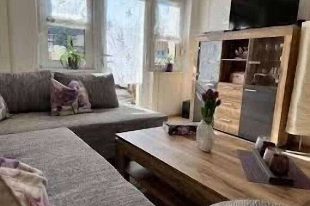 Foto 12 von 27: Feriewohnung im Herzen von Thale mit sagenhaften Blick zur Roßtrappe. ****
